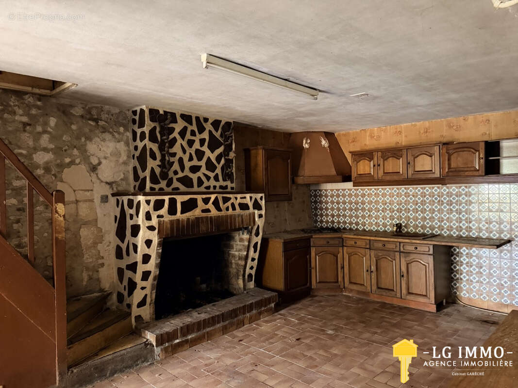Maison Charentaise à rénover entièrement - photo 7