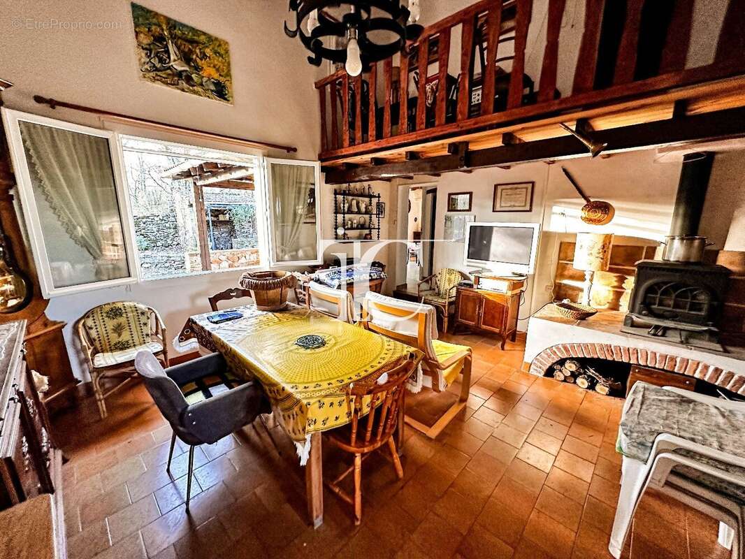 Maison à SAINT-AMBROIX