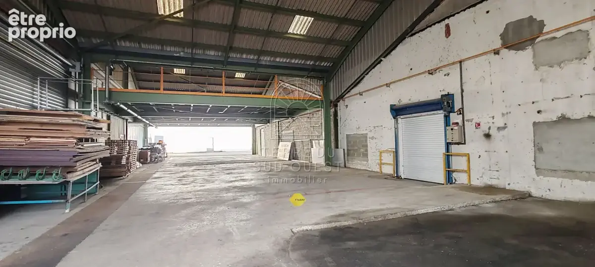 HAGETMAU  Ensemble immobilier industriel de plus de 12 867 m2 - photo 2