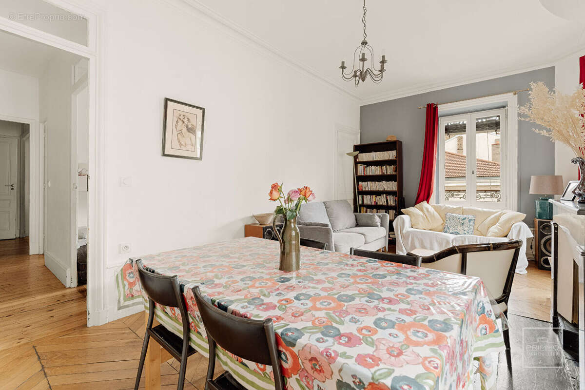 Appartement à LYON-6E