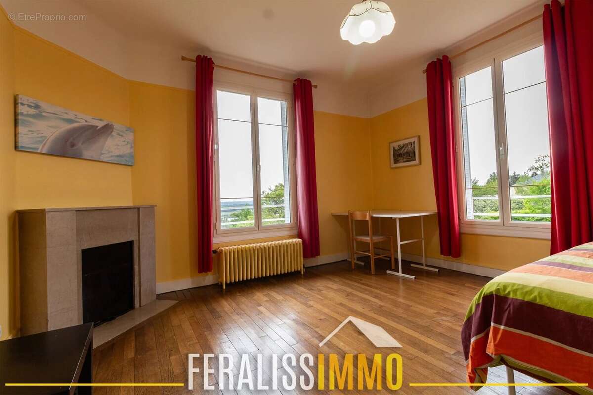 Maison à VAUX-SUR-SEINE