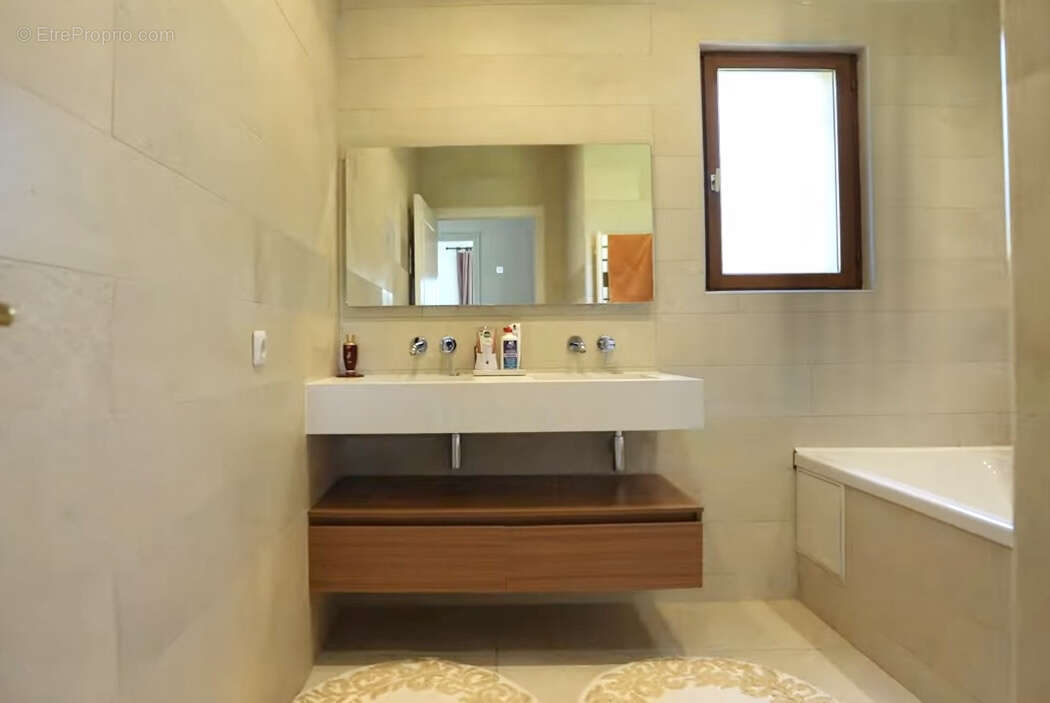 Maison à SAINT-RAPHAEL