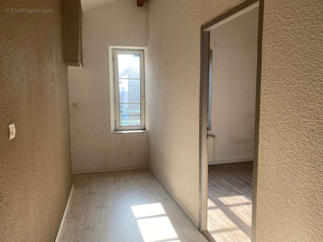 Appartement à ROMANS-SUR-ISERE