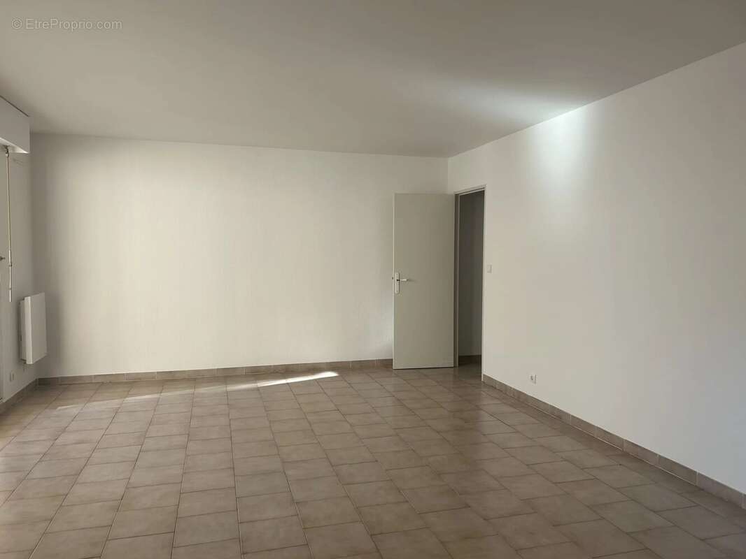 Appartement à MARSEILLE-9E