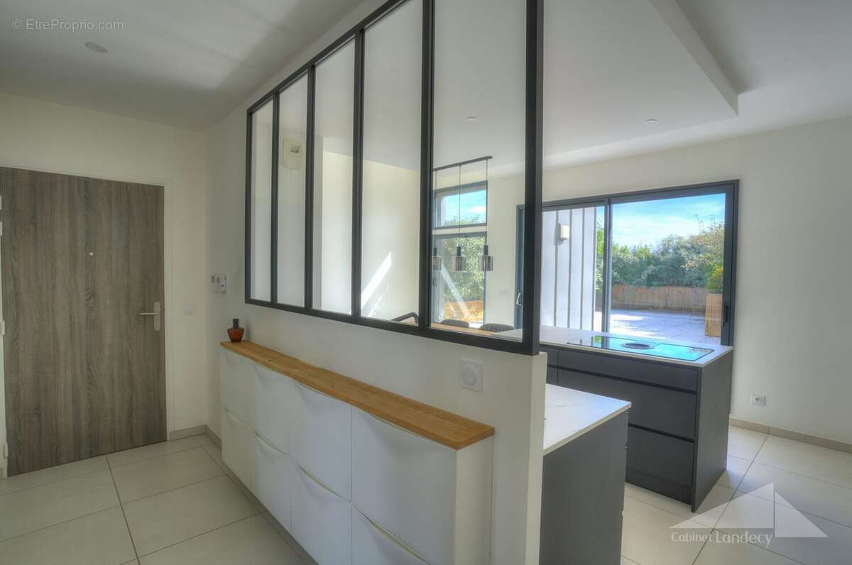 Appartement à FERNEY-VOLTAIRE