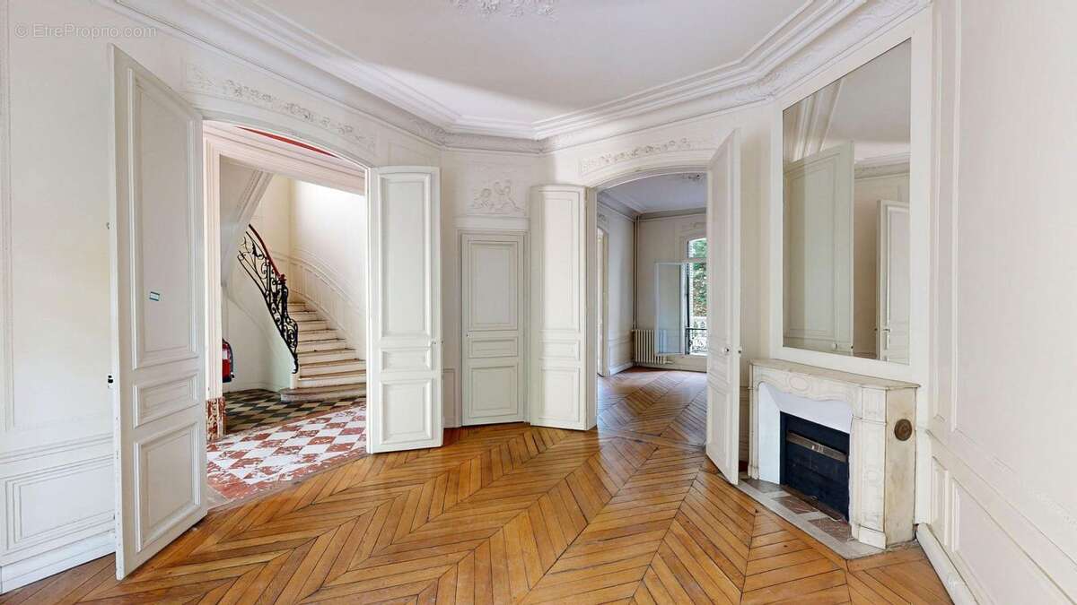 Maison à PARIS-16E