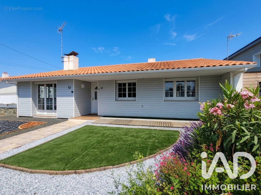Photo 1 - Maison à CHALLANS