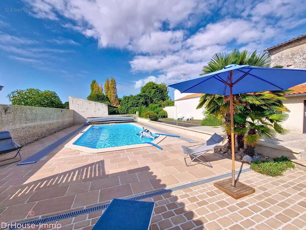 Maison 155 m² à Chauray  - photo 14
