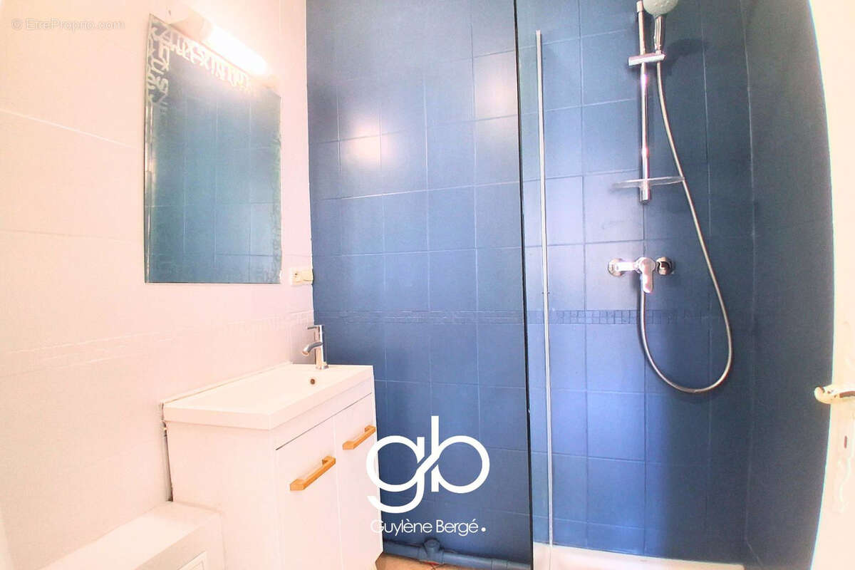 Immeuble de rapport 266 m2 -  6 appartements -  3 locaux commerciaux  -centre-ville de béziers - photo 17
