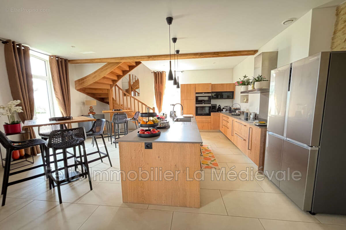 Maison à SARLAT-LA-CANEDA