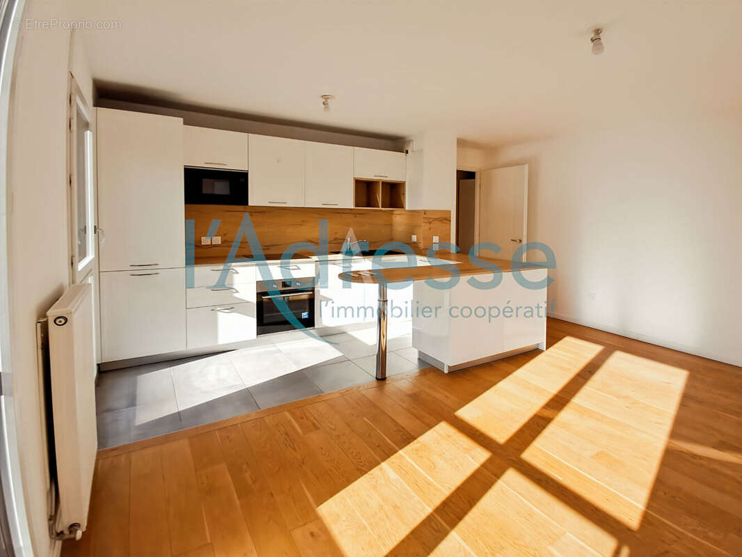 RUEIL-MALMAISON Plateau -belles prestations pour cet appartement S/O - photo 3