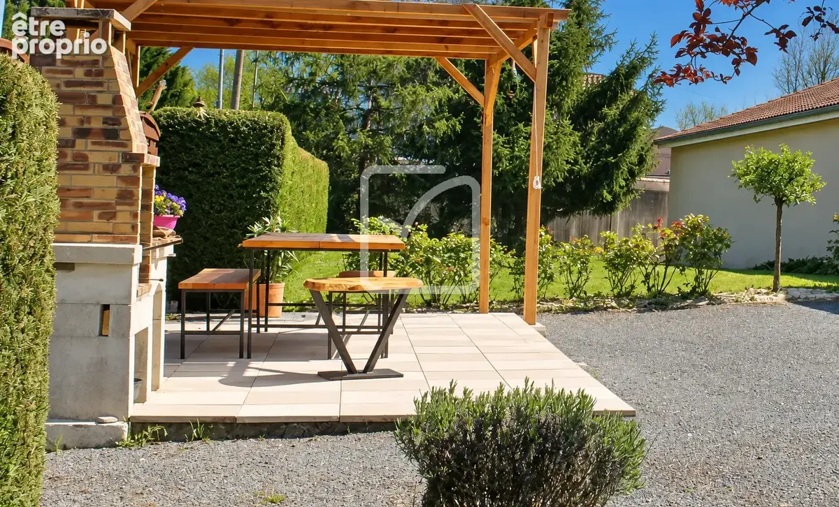 Le rayet - maison avec piscine, grande dépendance et nombreux espaces annexes - photo 10