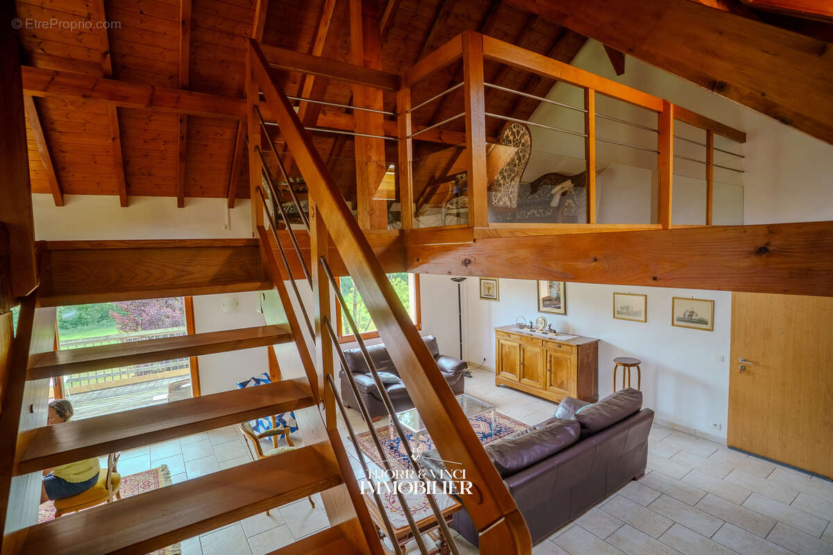 Duplex 6 pièces - 157m2 - Terrain 10 ares - Bendorf - photo 5