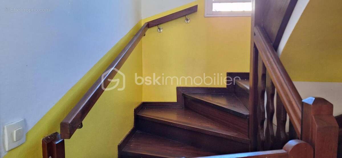 BRAS-PANON – Maison familiale de 132 m² avec jardin de 517 m² – 4 chambres - photo 7