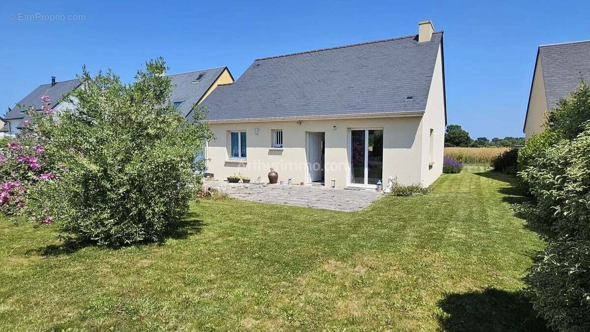 Maison à SALLENELLES