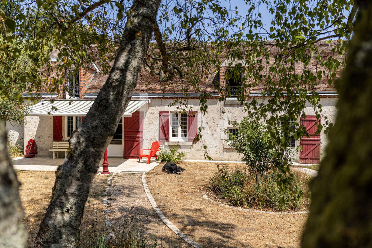 Maison 157 m² à Trainou  - photo 2