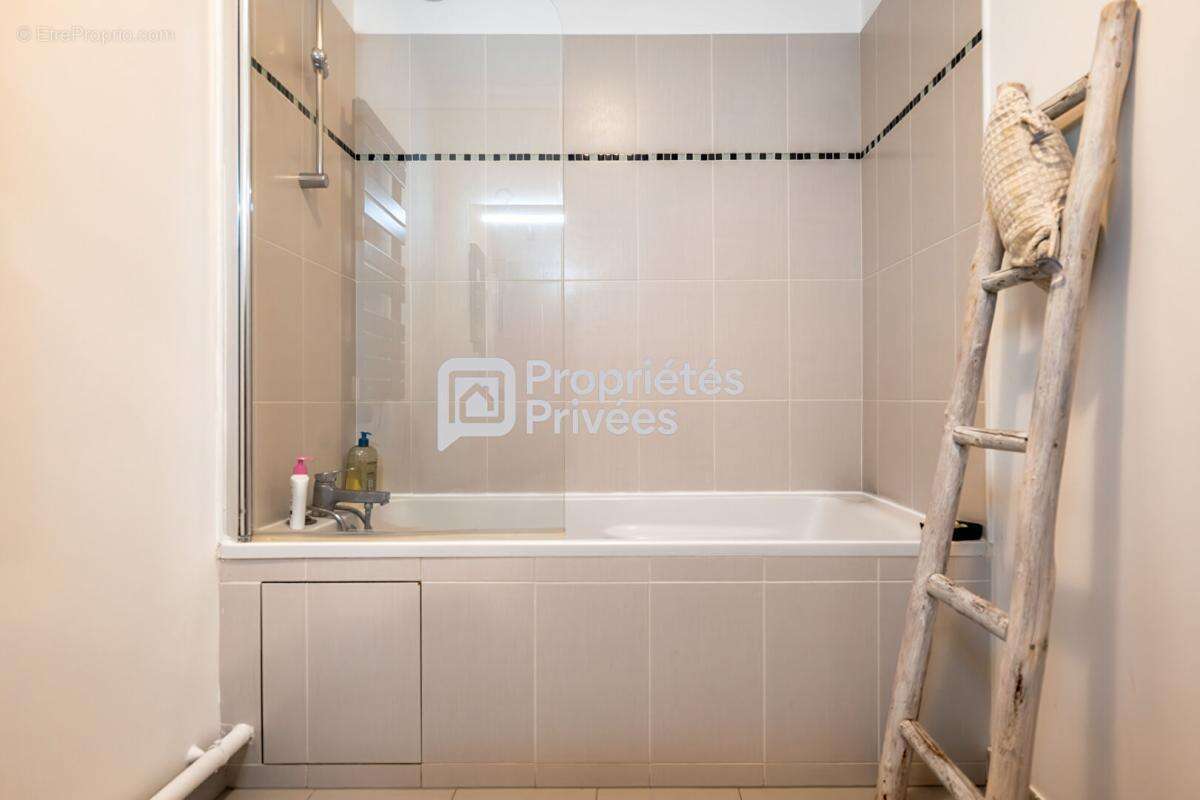 Appartement à NANTERRE