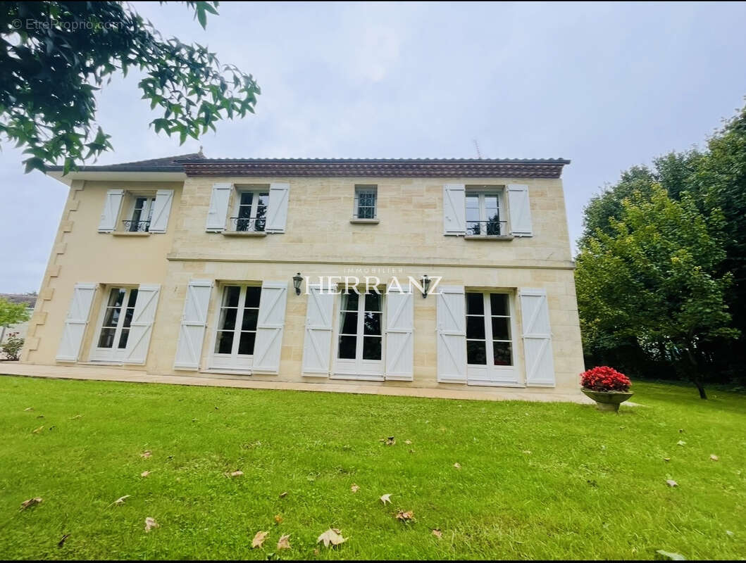 Maison à LIBOURNE