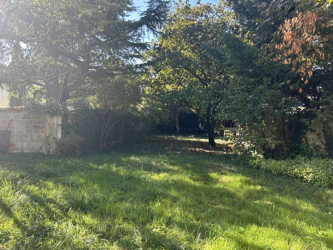 Maison à LE PERREUX-SUR-MARNE