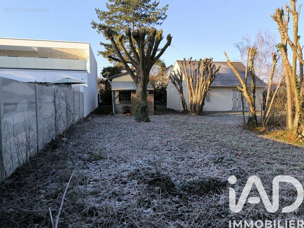 Photo 1 - Terrain à CHAMPS-SUR-MARNE