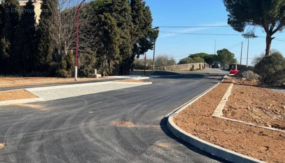 Terrain à SALLELES-D'AUDE