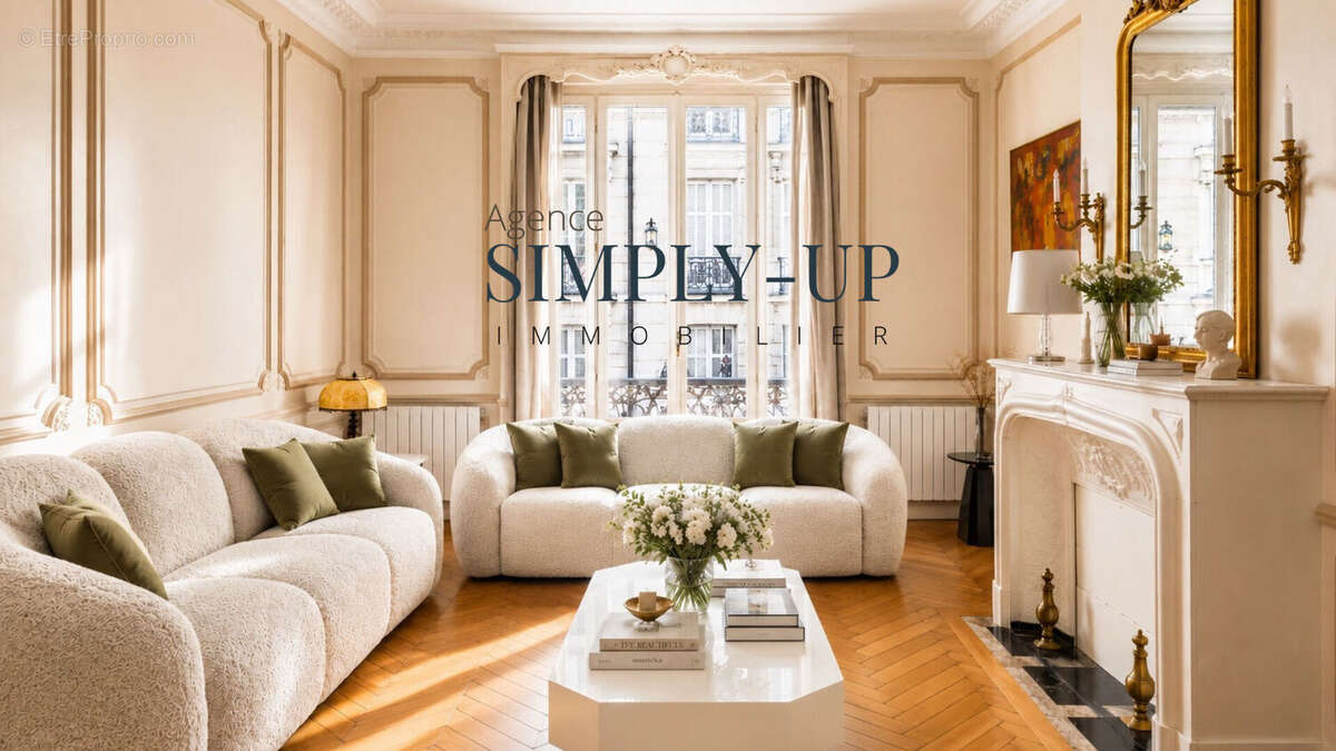 Appartement à PARIS-16E