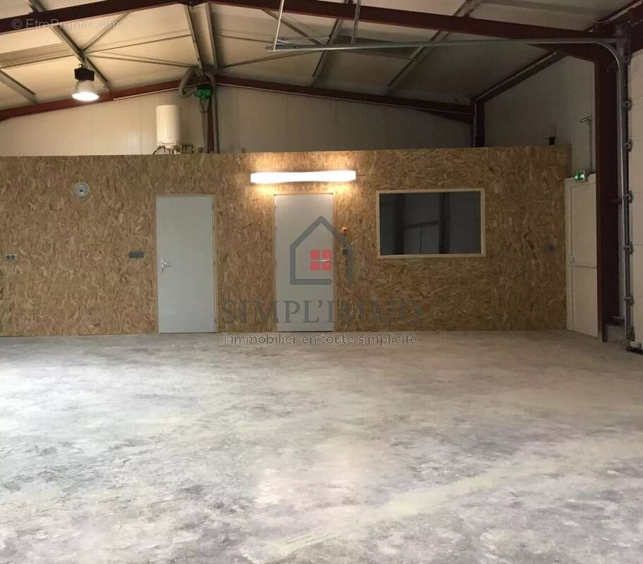 Commerce à SAINT-MEDARD-D'AUNIS