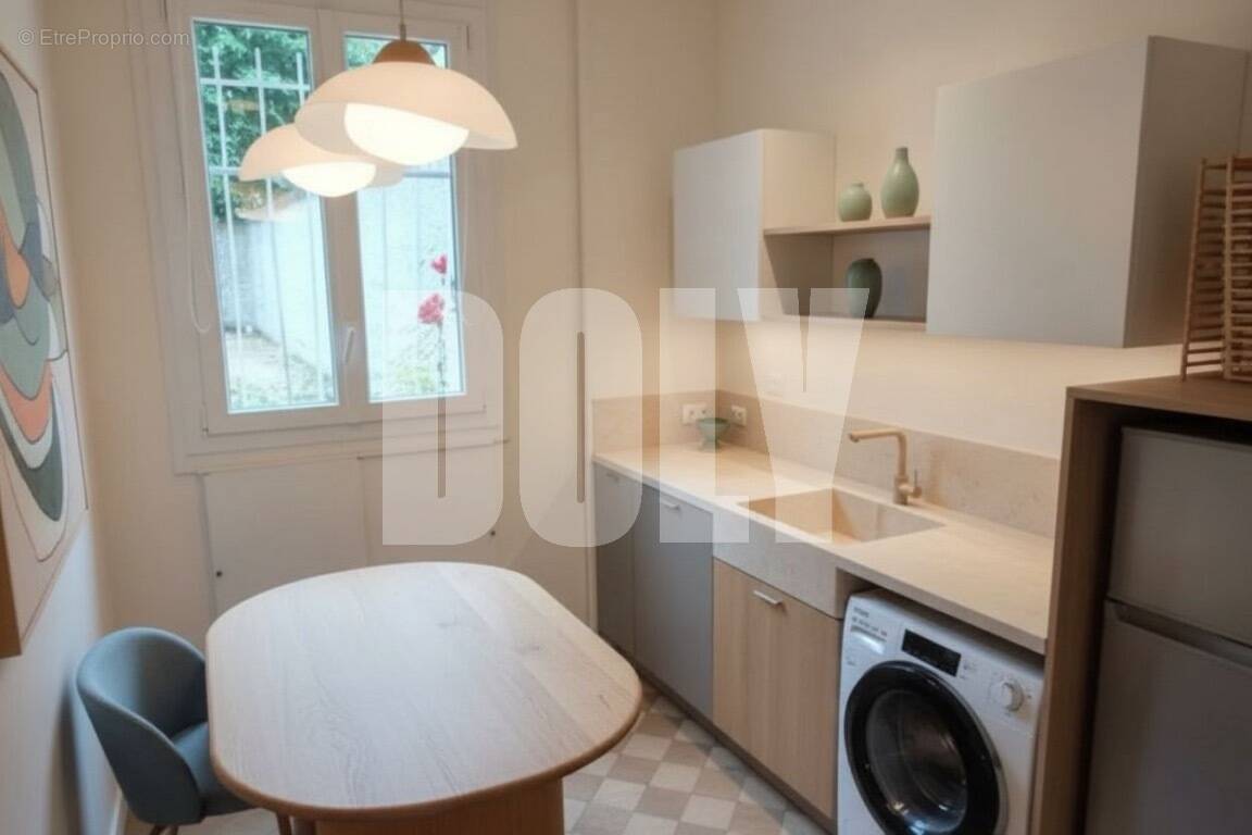 Appartement à PARIS-14E
