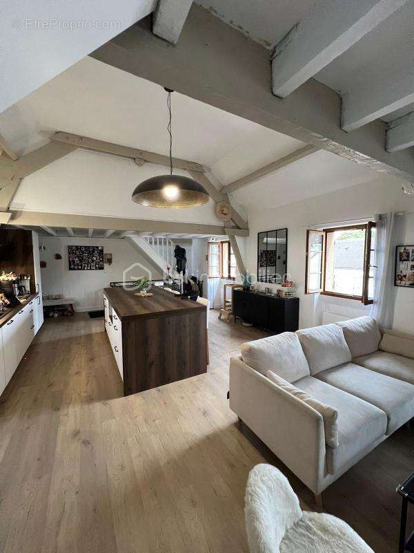 Appartement à SERVON