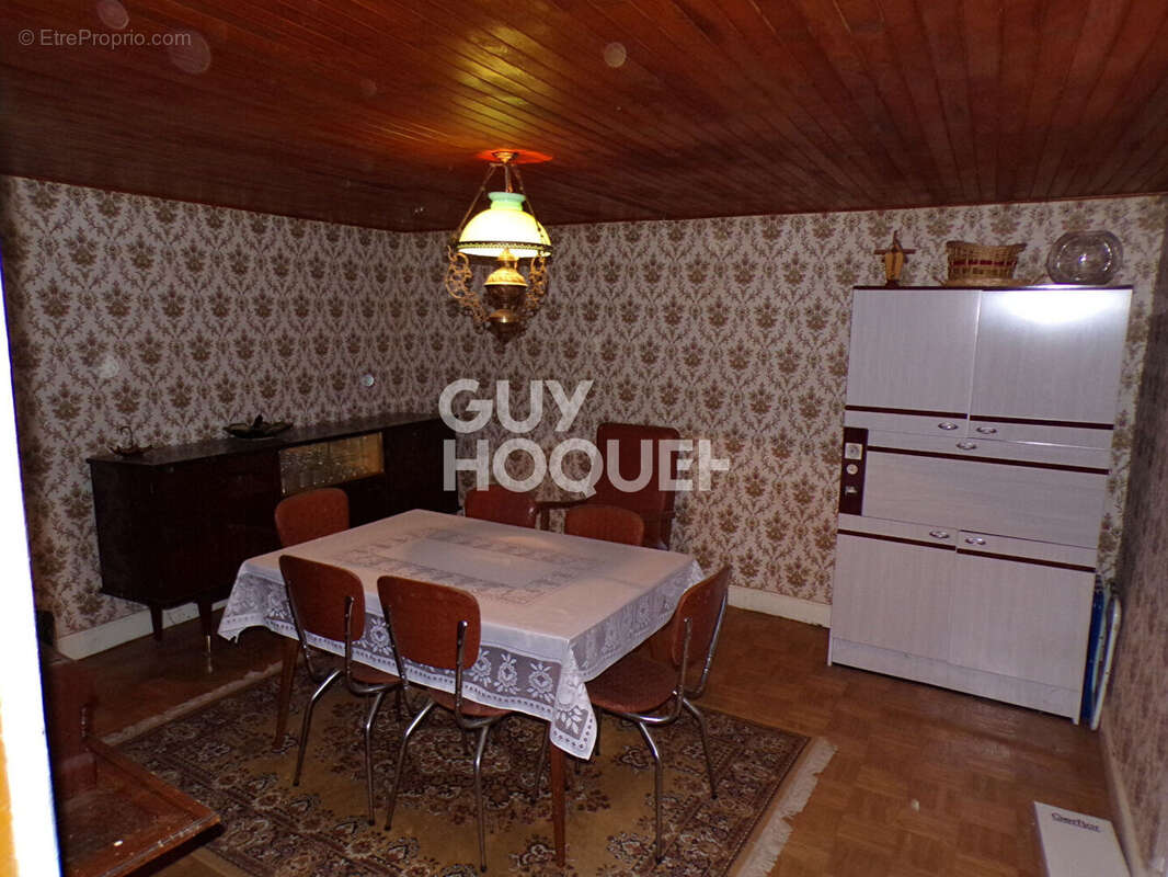 Maison à MAZEYRAT-D'ALLIER