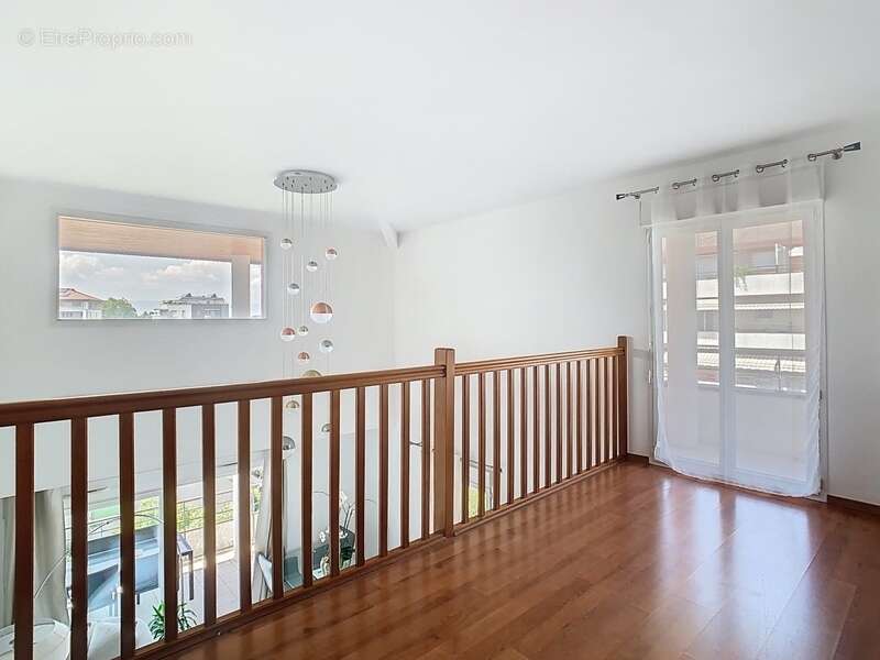 joli T5 Duplex copropriété de standing ANNEMASSE (74) - photo 12