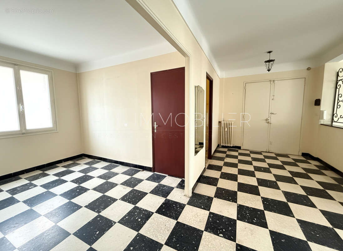 Appartement à AIX-EN-PROVENCE