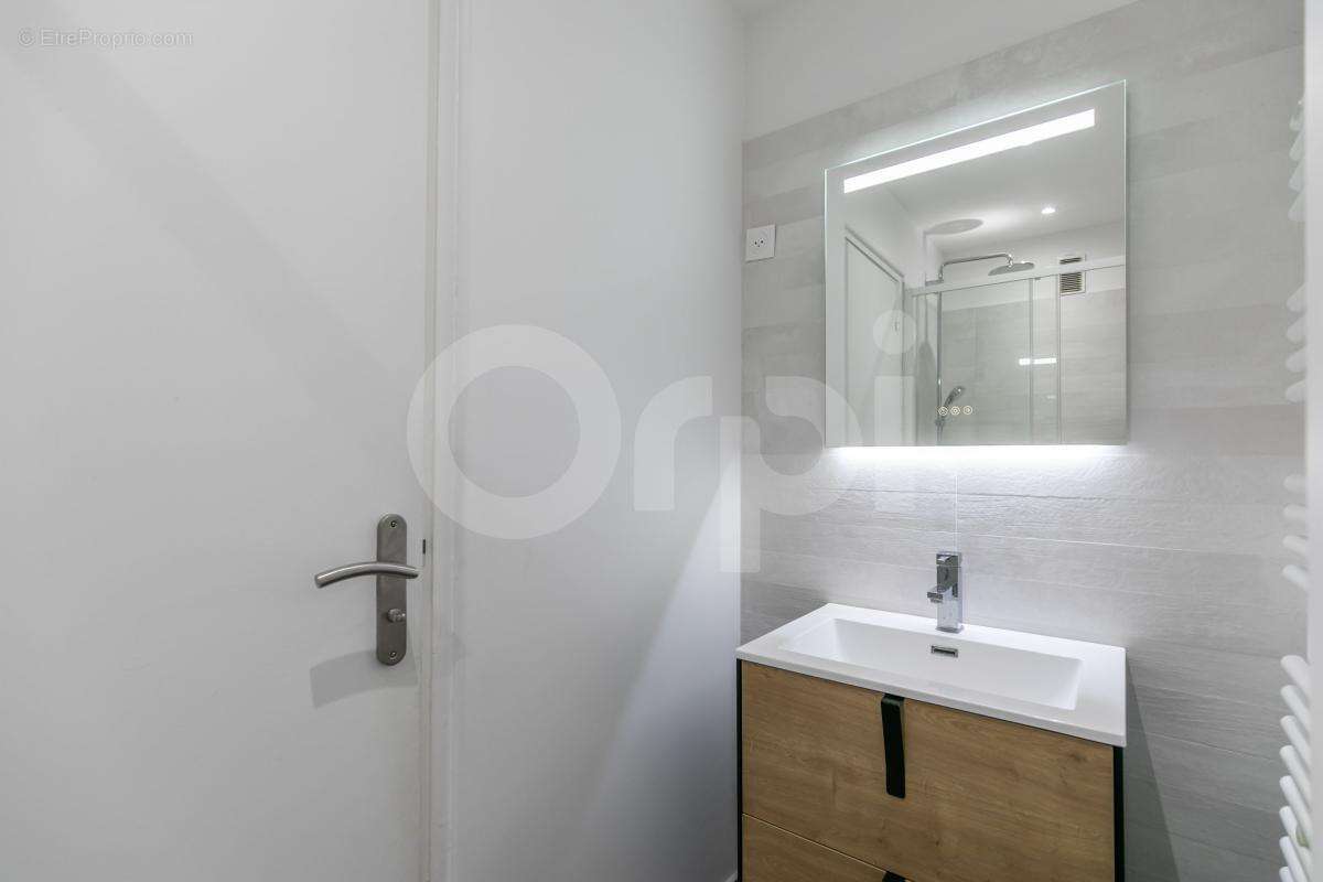 5 pièces de 111 m² – RER A Nogent-sur-Marne 5 min – Balcons – Proche Bois de Vincennes - photo 11