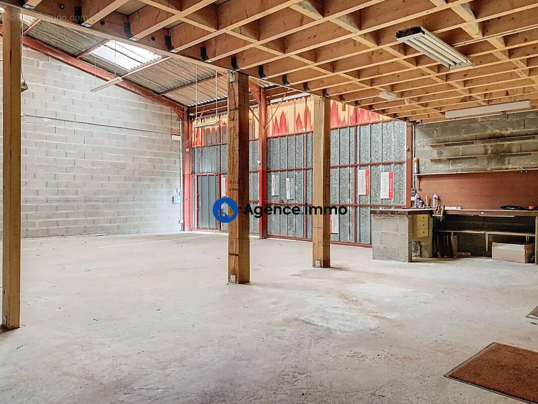 Commerce à SAINT-PATERNE-RACAN