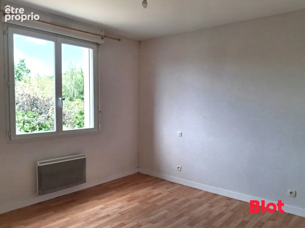 Appartement 4 pièces 75 m² à vendre à Chateaubourg (35220) - photo 3