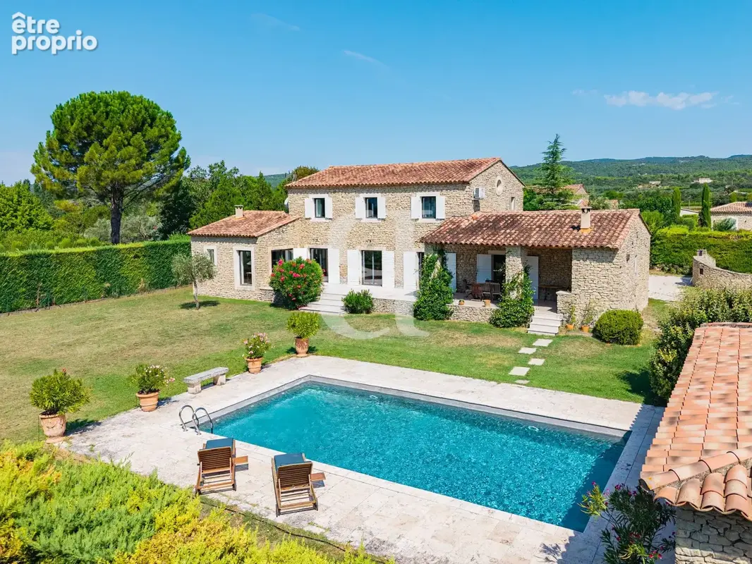 Maison 258 m² à Gordes  - photo 1