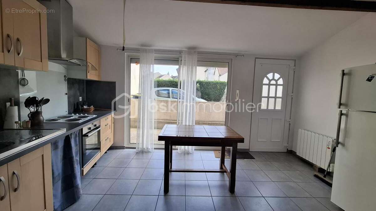 Appartement à MEREVILLE