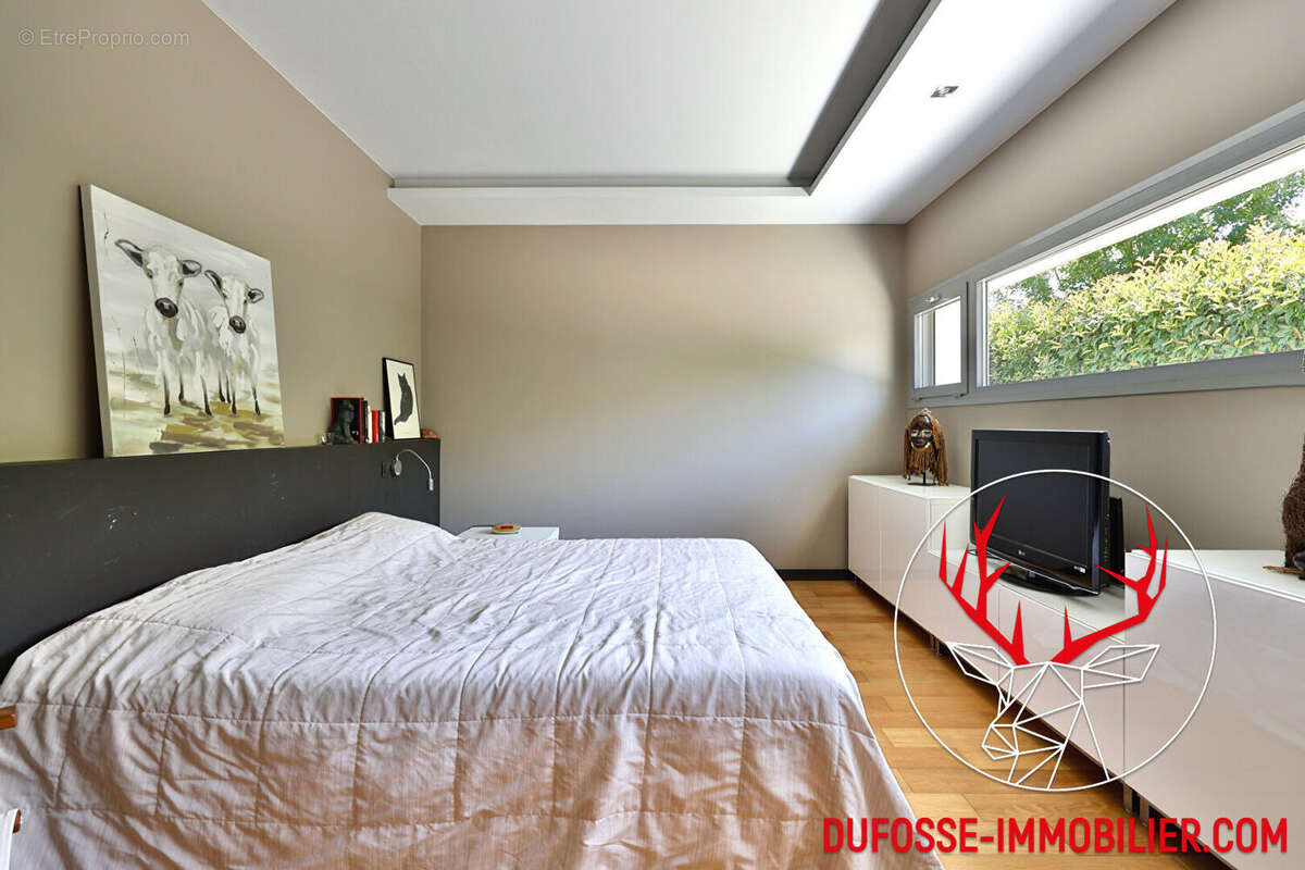 Maison à CHARBONNIERES-LES-BAINS