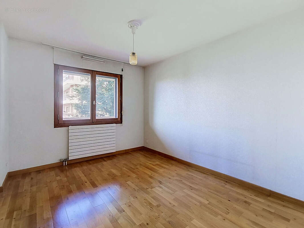 THONON - Appartement T3 - 68.57m² - photo 11