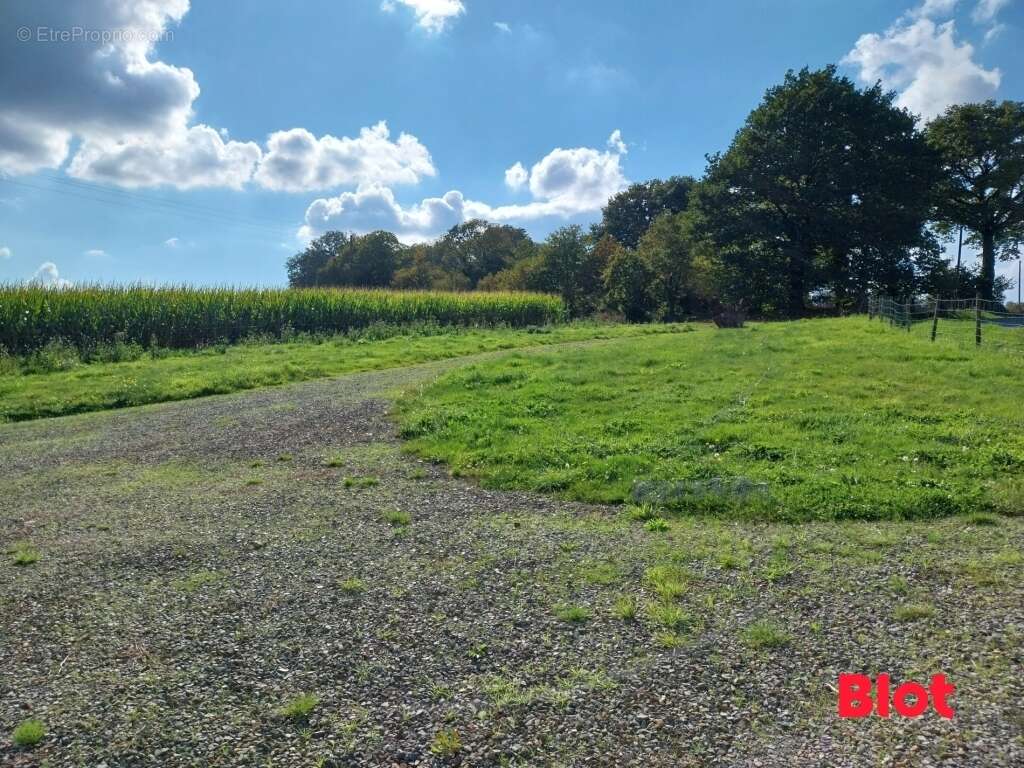 Maison à MONTAUTOUR