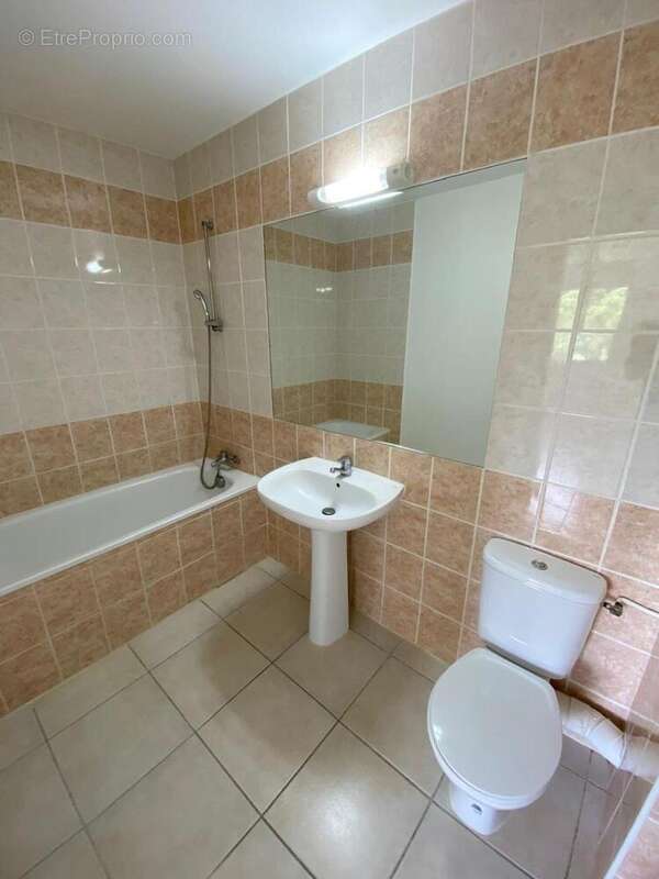 Appartement 60 m² à Fort-De-France  - photo 6
