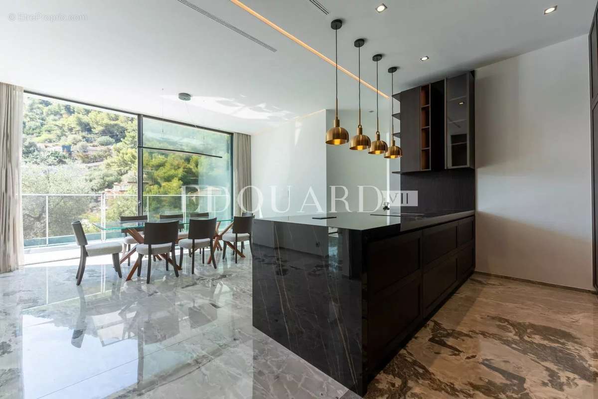 Maison à ROQUEBRUNE-CAP-MARTIN