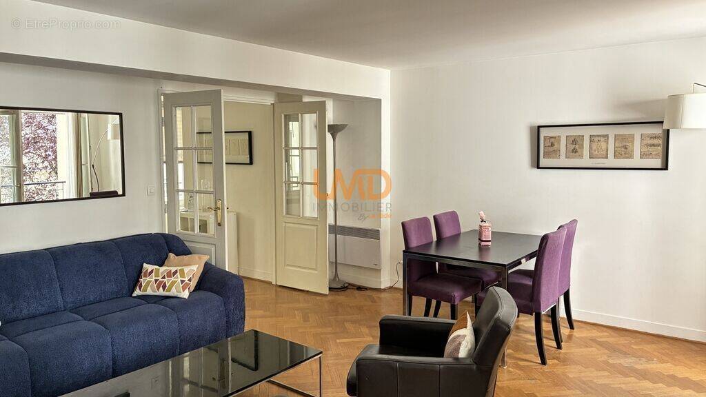 Appartement à PARIS-3E