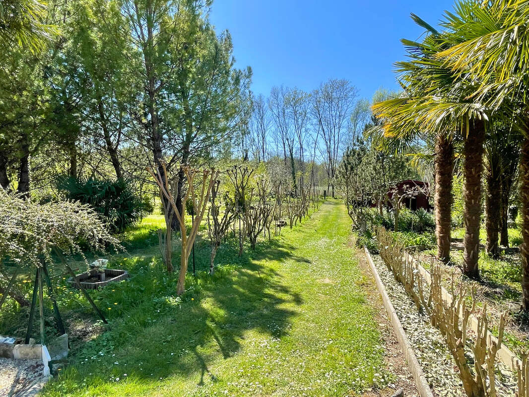 Maison à CHERVES-RICHEMONT