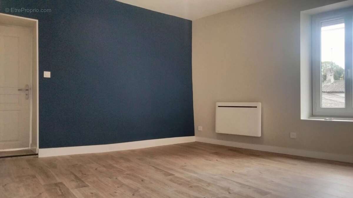 Maison à NEUVILLE-DE-POITOU