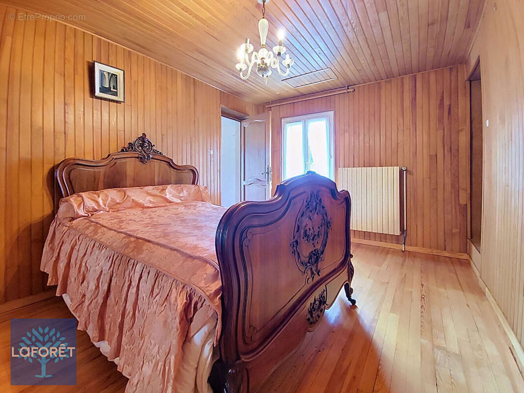 Maison à CHARLY