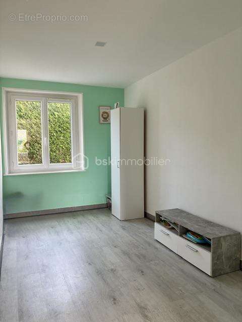 Maison individuelle avec étage,114m2 habitable, 3 chambres, avec piscine, terrain de 637m2 - photo 6