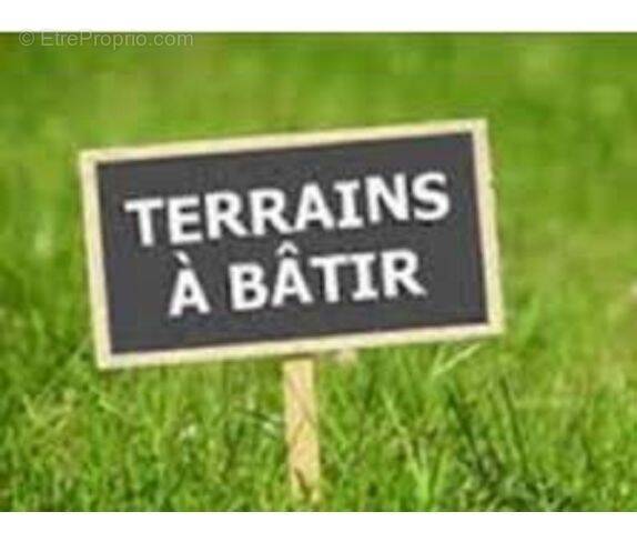 Terrain à ABBEVILLE