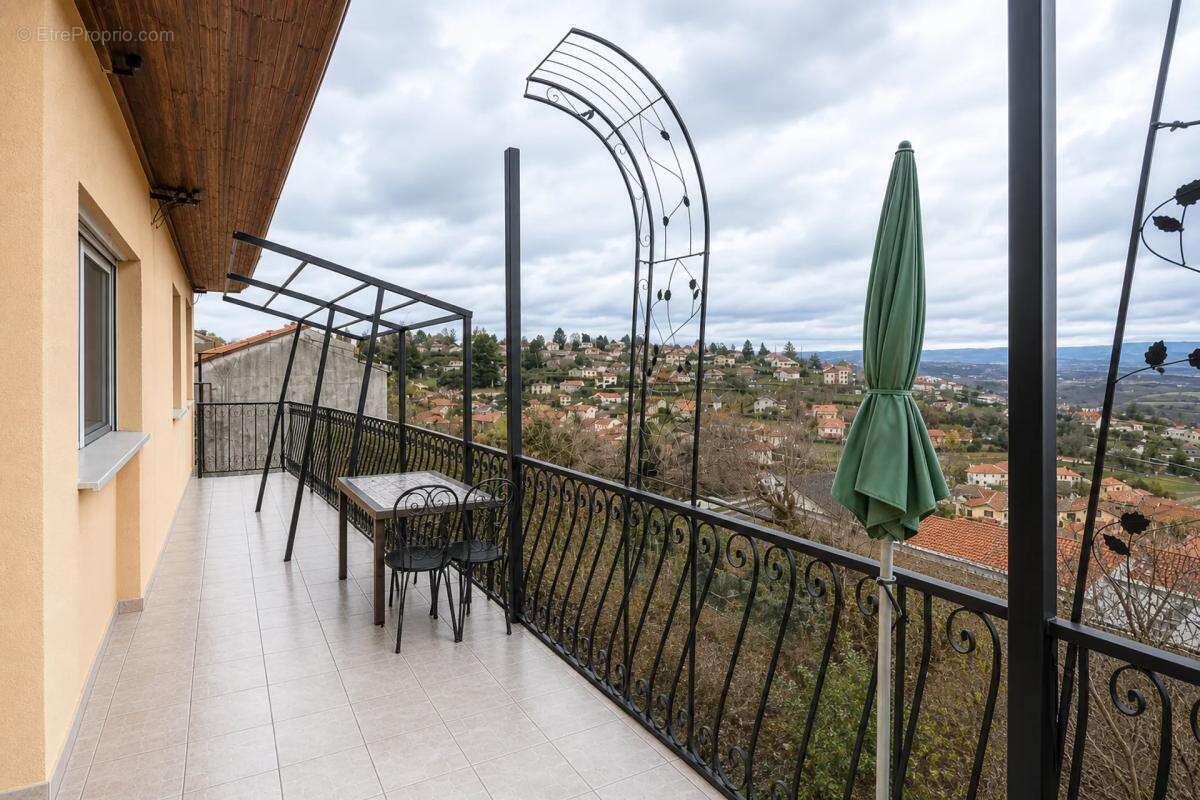 Maison de 13 pièces de 422 m² à Saint-Héand - photo 5
