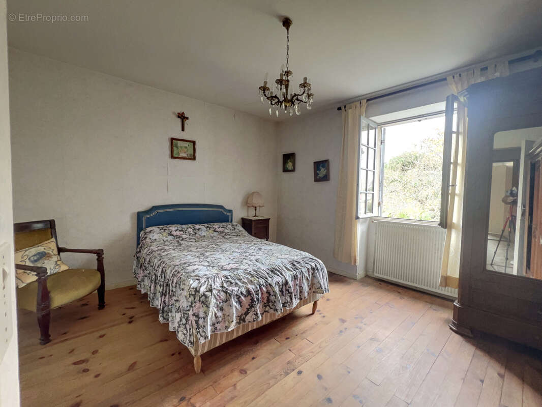 Maison à LANDIRAS